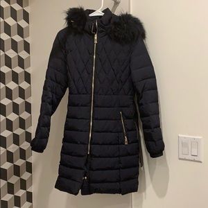 Ivanka Tump Navy blue down coat